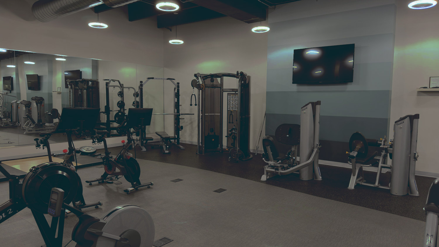 The Benefits of On-Site Amenities at Clubhouse Work & Golf 